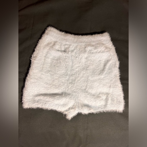 MESHKI Fluffy Knit Lounge Set - Light Blue Crop Top & Shorts (Size XS/S) - Picture 8 of 9